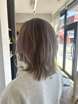 プリンプ トータルビューティ(PRIMP.total beauty) ラベンダーミルクティー ミディアムウルフ 白髪ぼかし