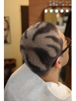 エディ(Edy)&nbsp;メンズ刈り上げスキンフェードケアブリーチホワイトシルバー岡山