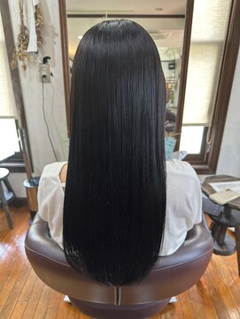 美容室 メザミー MESAMIES 髪質改善毛先までまとまるサラツヤ感UPブラック