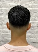 スキンフェード/バーバー/アップバング/黒髪/ショート
