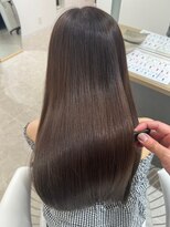 ビビバイベル(BiVi by BHEL) 桑名ロングレイヤーカットハッシュカット透明感カラー重めロング