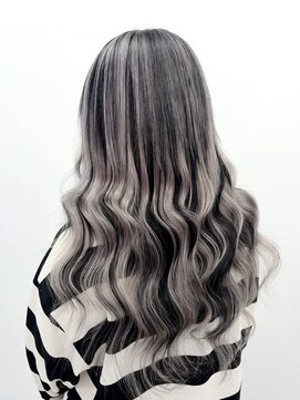 ロサ ファイブヘアー(Rosa..5Hair) シルバー×黒ハイライトデザイン★