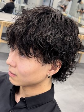 フィフス トウキョウ (fifth TOKYO) 渋谷波巻きスパイラルパーマメンズカットシャドウマッシュウルフ