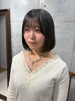 イロ バイ マグ(IRO by Mag) ブリーチなしカラーで艶ぷるんとボブ