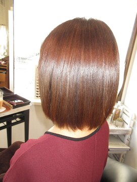 コア フィール ア デイ(COIFFURE A DAY) 【見附今町M3D】M3Dツヤサラボブ