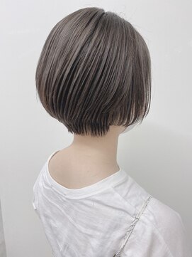 ガーランドウメダ(Garland umeda) アディクシーカラー＿＿ショートボブ　0004354