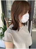 キャラメルベージュ
