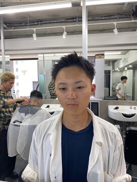 クロムトウキョウ ザ バーバー ネオン 新宿店(CHROM TOKYO the Barber ne/on) メンズショート