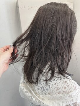 キャンバス バイ ネオリーブ 横浜西口(Canvas by neo.) ブリーチなしグレージュ 艶髪 セミロングレイヤー 横浜