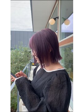 エムサロン 元総社(emusalon) 【Yuuka】ぱらっとぷつボブに葡萄色～