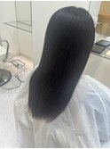 ナチュラルなストレート感の縮毛矯正