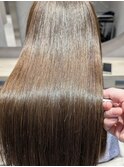 美髪ストレートイメチェンくすみベージュペールベージュ髪質改善