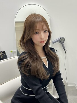 スリー(THREE) 色気のある上品さと可愛さをmixした韓国ヘア