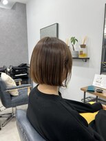クラン(Chlan) まとまる前下がりボブアッシュベージュ