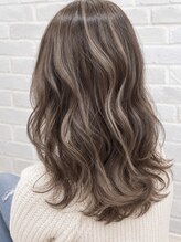 【秋にオススメ】【透明感&立体感カラー】ハイライト+全体カラー+トリートメント￥１５０００
