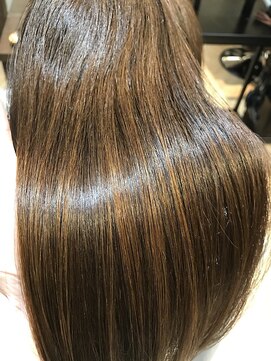 トティア 梅田(Totia) 『大人気Totia梅田』×『モロッカンカラー/Oggi Otto Tr』