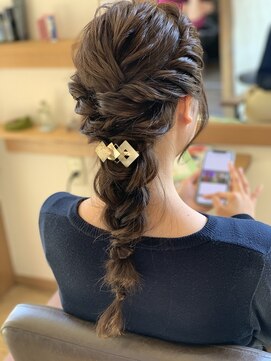 ヘアサロン イロドリ(hair salon irodori) 【会場ナンバーワン】可愛く編み下ろし。