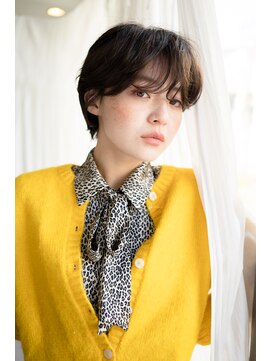 マグノリア オモテサンドウ(MAGNOLiA Omotesando) 重めのカールが可愛い!女っぽマッシュショート・・・HINATA