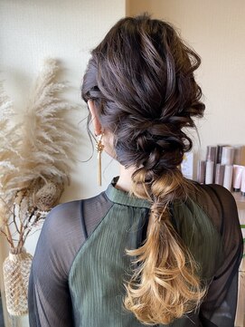 ヘアクリエイションソウル(Hair creation Sowl) 【Sowl】タイトな編み下ろしスタイル