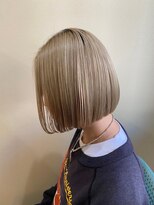 ラテ 上尾(Latte)&nbsp;ペールハイトーン　ミニボブ