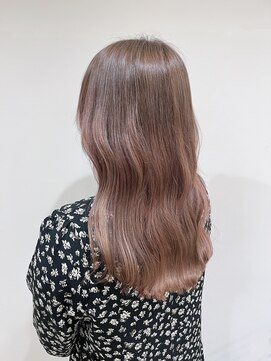 ブカブク(BUKA BUKU) ロングスタイル　ブリーチカラー　ミルクティーベージュ