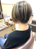 コアフィールフィス(COIFFURE fils)&nbsp;【見附　今町】ハイライト　黒髪
