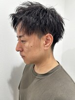 ヒュイル バイ ニアウ(Hwyl by Niau)&nbsp;メンズマッシュパーマニュアンスパーマスパイラルパーマ刈り上げ