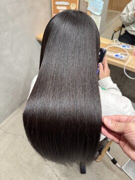 リタ 枚方(Rita) 20代30代40代ブルーブラック韓国カラーこなれロング