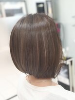 ヘアースタジオ ジェイワン(hair studio J ONE)&nbsp;30代40代50代サラサラ大人前下がりベージュボブ　白髪染めぼかし