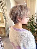 ロシェ 横浜店(loche)&nbsp;前髪なしフェザーショート×ホワイトブロンド[横浜駅]