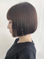 エリマ 横浜西口(elima)&nbsp;横浜西口大人ショートレイヤーカットベージュカラー丸みボブ●