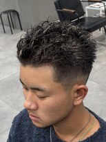 オーバルバイアピッシュ(OVARL by apish) メンズハイライト/極道パーマ/フェードカット