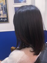 ジュリー(Julie)&nbsp;オーダー:ショートの頃のトップのレイヤーを使って綺麗に切って