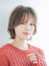 サロンドアレイズ(Salon de A’ la'ise)&nbsp;【Alaise】似合わせレイヤーカット&うるツヤ白髪ぼかしカラー