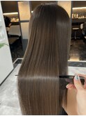 ロングヘアー艶感ベージュカラー髪質改善　赤坂見附
