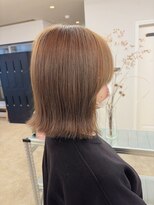 モコヘアーフロール(MOCO hair flor)&nbsp;ブリーチなし赤み消しベージュ×外ハネ