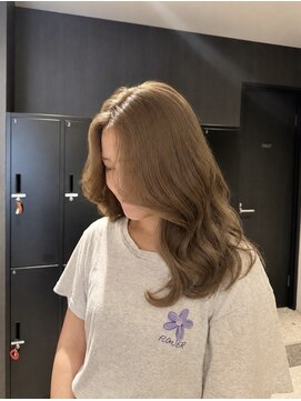 モク 神楽坂(mok) ブリーチで叶える透明感カラー♪