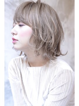 ロイジー(roijir) roijir☆難波茉帆☆~ハイトーンロブ~03-6447-2205