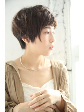 ネオリーブエクラ 上野御徒町店(Neolive eclat) 小顔効果抜群ショート