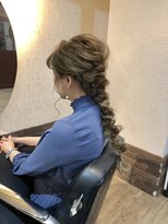 エミュー(Emu)&nbsp;編み下ろしパーティースタイル