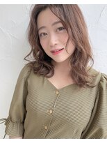 フロート 小阪店(float) ミディアムヘルシーレイヤースタイル