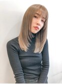 前髪/レイヤーロング/ハイトーン/グレーベージュ/髪質改善