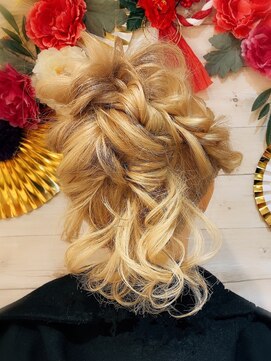 ヘアメイク エンカレッジ(HAIR MAKE encourage) ルーズなお団子ヘア