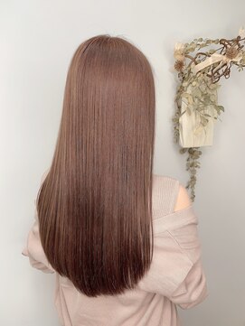 イーラ(era) 《era》ブリーチあり　ショコラピンク　艶ツヤストレート　みわ
