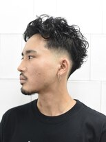 メリケンバーバーショップ コウベ(MERICAN BARBERSHOP KOBE) スキンフェードボリュームパーマ