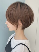 ビュー フクオカ(VIEW FUKUOKA)&nbsp;美髪にオトナかわいいホワイトグレージュネビージュショートボブ