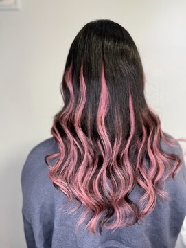 フツーロ 栄(FUTURO) ＃バレイヤージュ＃ギャル＃冬ギャル＃ピンク＃名古屋美容室