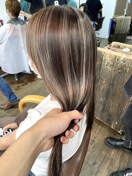 ユートピア(U topia) ハイライト/シルバーアッシュ/バレイヤージュ