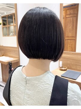 スナッグ(Snug.) 【Snug.】扱いやすさ◎大人丸み前下がりショートボブ