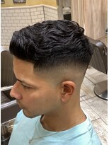 グルーマーズトウキョウ 渋谷店(GROOMER/S TOKYO)&nbsp;フェザーアップ　【髪質改善　コテパーマ　サイドパート】